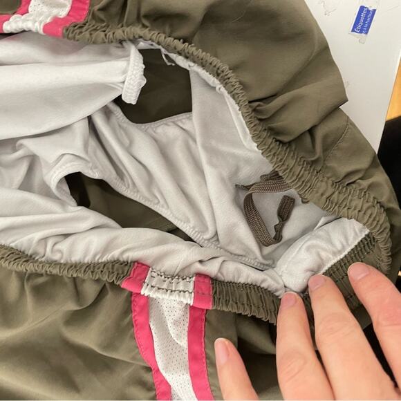 Nike Green & Pink Womens Running Athletic Shorts Womens M - Picture 9 of 9